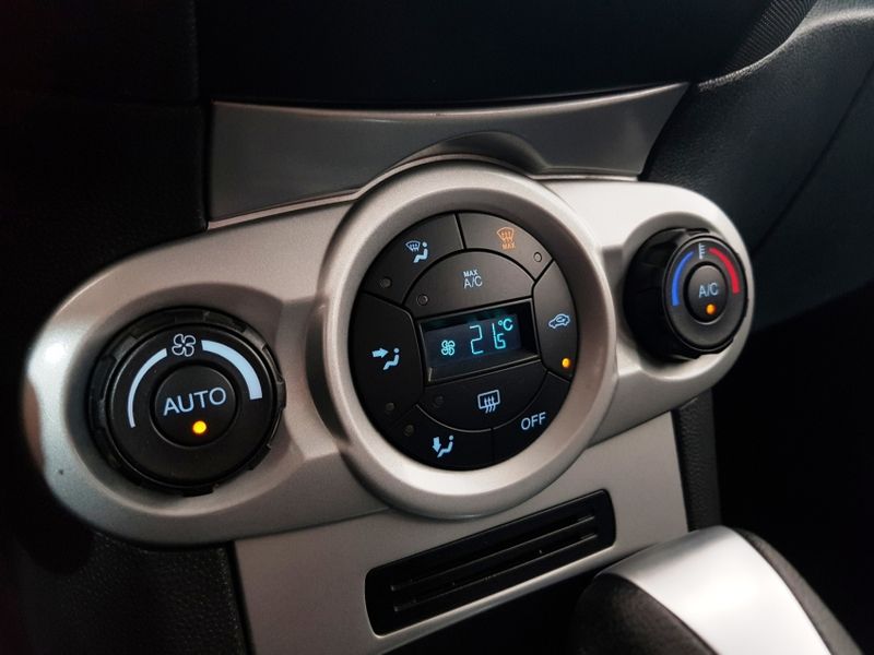 Ford FIESTA 1.6 TI-VCT FLEX SEL POWERSHIFT 2018/2018 ADVANT AUTOMÓVEIS CAXIAS DO SUL / Carros no Vale Ford FIESTA 1.6 TI-VCT FLEX SEL POWERSHIFT 2018/2018 ADVANT AUTOMÓVEIS CAXIAS DO SUL / Carros no Vale