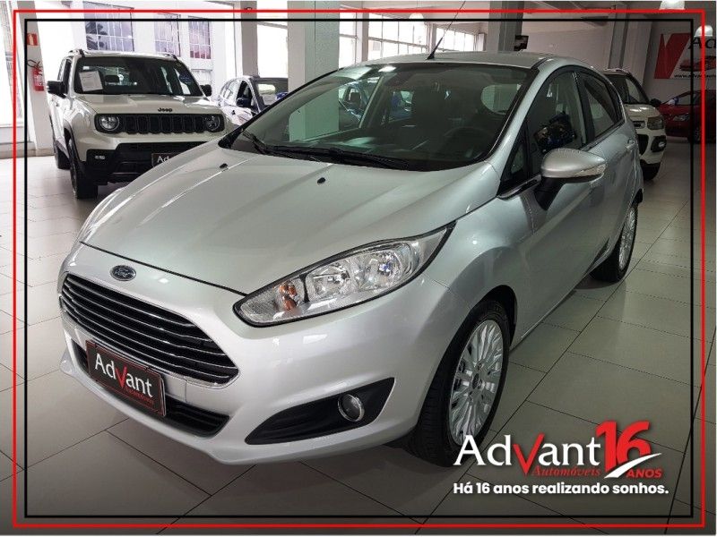 Ford FIESTA 1.6 TITANIUM HATCH 16V FLEX 4P POWERSHIFT 2015/2016 ADVANT AUTOMÓVEIS CAXIAS DO SUL / Carros no Vale Ford FIESTA 1.6 TITANIUM HATCH 16V FLEX 4P POWERSHIFT 2015/2016 ADVANT AUTOMÓVEIS CAXIAS DO SUL / Carros no Vale