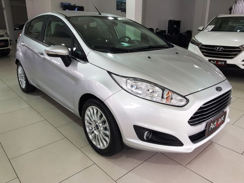 Ford FIESTA 1.6 TITANIUM HATCH 16V FLEX 4P POWERSHIFT 2015/2016 ADVANT AUTOMÓVEIS CAXIAS DO SUL / Carros no Vale Ford FIESTA 1.6 TITANIUM HATCH 16V FLEX 4P POWERSHIFT 2015/2016 ADVANT AUTOMÓVEIS CAXIAS DO SUL / Carros no Vale