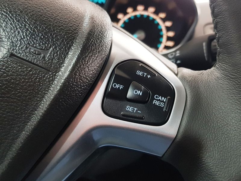 Ford FIESTA 1.6 TITANIUM HATCH 16V FLEX 4P POWERSHIFT 2015/2016 ADVANT AUTOMÓVEIS CAXIAS DO SUL / Carros no Vale Ford FIESTA 1.6 TITANIUM HATCH 16V FLEX 4P POWERSHIFT 2015/2016 ADVANT AUTOMÓVEIS CAXIAS DO SUL / Carros no Vale