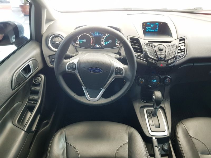 Ford FIESTA 1.6 TITANIUM HATCH 16V FLEX 4P POWERSHIFT 2014/2015 ADVANT AUTOMÓVEIS CAXIAS DO SUL / Carros no Vale Ford FIESTA 1.6 TITANIUM HATCH 16V FLEX 4P POWERSHIFT 2014/2015 ADVANT AUTOMÓVEIS CAXIAS DO SUL / Carros no Vale