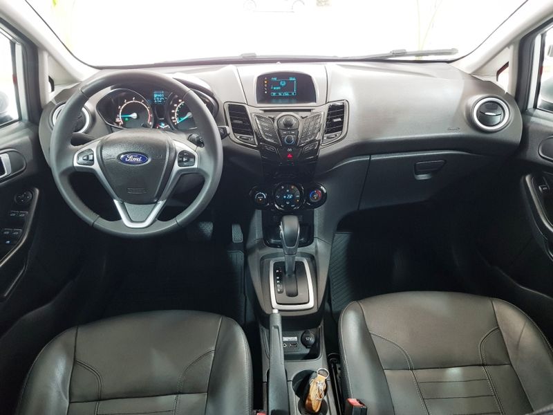 Ford FIESTA 1.6 TITANIUM HATCH 16V FLEX 4P POWERSHIFT 2015/2016 ADVANT AUTOMÓVEIS CAXIAS DO SUL / Carros no Vale Ford FIESTA 1.6 TITANIUM HATCH 16V FLEX 4P POWERSHIFT 2015/2016 ADVANT AUTOMÓVEIS CAXIAS DO SUL / Carros no Vale