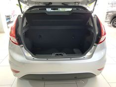 Ford FIESTA 1.6 TITANIUM HATCH 16V FLEX 4P POWERSHIFT 2014/2015 ADVANT AUTOMÓVEIS CAXIAS DO SUL / Carros no Vale