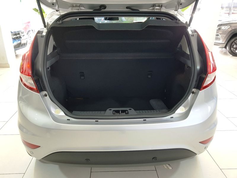 Ford FIESTA 1.6 TITANIUM HATCH 16V FLEX 4P POWERSHIFT 2014/2015 ADVANT AUTOMÓVEIS CAXIAS DO SUL / Carros no Vale Ford FIESTA 1.6 TITANIUM HATCH 16V FLEX 4P POWERSHIFT 2014/2015 ADVANT AUTOMÓVEIS CAXIAS DO SUL / Carros no Vale