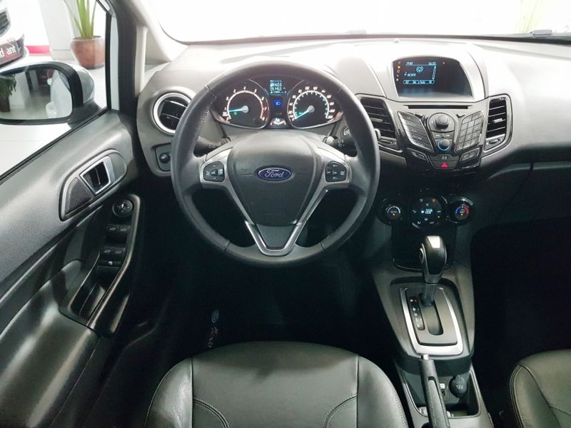 Ford FIESTA 1.6 TITANIUM HATCH 16V FLEX 4P POWERSHIFT 2016/2016 ADVANT AUTOMÓVEIS CAXIAS DO SUL / Carros no Vale Ford FIESTA 1.6 TITANIUM HATCH 16V FLEX 4P POWERSHIFT 2016/2016 ADVANT AUTOMÓVEIS CAXIAS DO SUL / Carros no Vale