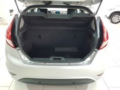 Ford FIESTA 1.6 TITANIUM HATCH 16V FLEX 4P POWERSHIFT 2015/2016 ADVANT AUTOMÓVEIS CAXIAS DO SUL / Carros no Vale