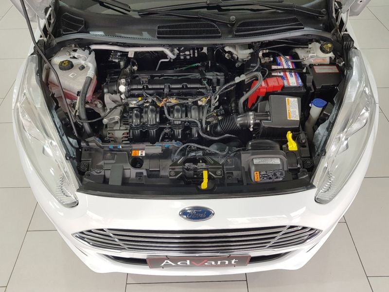Ford FIESTA 1.6 TITANIUM HATCH 16V FLEX 4P POWERSHIFT 2016/2016 ADVANT AUTOMÓVEIS CAXIAS DO SUL / Carros no Vale Ford FIESTA 1.6 TITANIUM HATCH 16V FLEX 4P POWERSHIFT 2016/2016 ADVANT AUTOMÓVEIS CAXIAS DO SUL / Carros no Vale