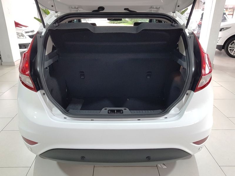Ford FIESTA 1.6 TITANIUM HATCH 16V FLEX 4P POWERSHIFT 2016/2016 ADVANT AUTOMÓVEIS CAXIAS DO SUL / Carros no Vale Ford FIESTA 1.6 TITANIUM HATCH 16V FLEX 4P POWERSHIFT 2016/2016 ADVANT AUTOMÓVEIS CAXIAS DO SUL / Carros no Vale