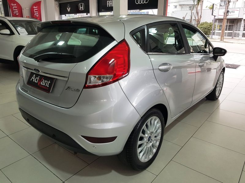 Ford FIESTA 1.6 TITANIUM HATCH 16V FLEX 4P POWERSHIFT 2015/2016 ADVANT AUTOMÓVEIS CAXIAS DO SUL / Carros no Vale Ford FIESTA 1.6 TITANIUM HATCH 16V FLEX 4P POWERSHIFT 2015/2016 ADVANT AUTOMÓVEIS CAXIAS DO SUL / Carros no Vale