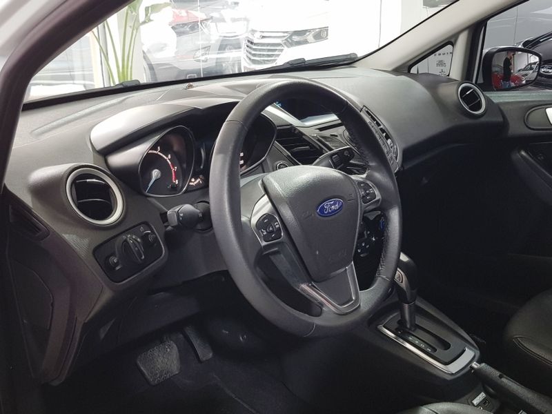Ford FIESTA 1.6 TITANIUM HATCH 16V FLEX 4P POWERSHIFT 2016/2016 ADVANT AUTOMÓVEIS CAXIAS DO SUL / Carros no Vale Ford FIESTA 1.6 TITANIUM HATCH 16V FLEX 4P POWERSHIFT 2016/2016 ADVANT AUTOMÓVEIS CAXIAS DO SUL / Carros no Vale