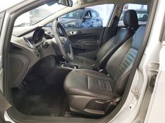 Ford FIESTA 1.6 TITANIUM HATCH 16V FLEX 4P POWERSHIFT 2014/2015 ADVANT AUTOMÓVEIS CAXIAS DO SUL / Carros no Vale