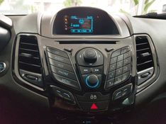 Ford FIESTA 1.6 TITANIUM HATCH 16V FLEX 4P POWERSHIFT 2016/2016 ADVANT AUTOMÓVEIS CAXIAS DO SUL / Carros no Vale