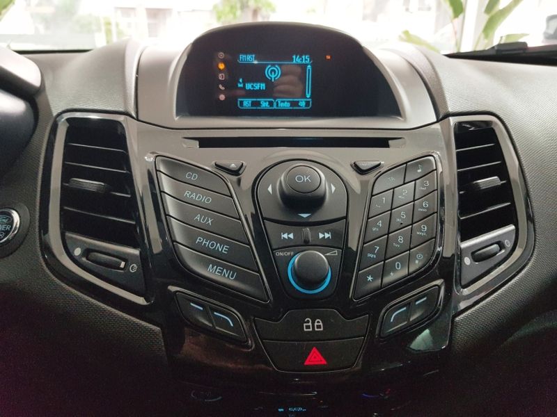 Ford FIESTA 1.6 TITANIUM HATCH 16V FLEX 4P POWERSHIFT 2016/2016 ADVANT AUTOMÓVEIS CAXIAS DO SUL / Carros no Vale Ford FIESTA 1.6 TITANIUM HATCH 16V FLEX 4P POWERSHIFT 2016/2016 ADVANT AUTOMÓVEIS CAXIAS DO SUL / Carros no Vale