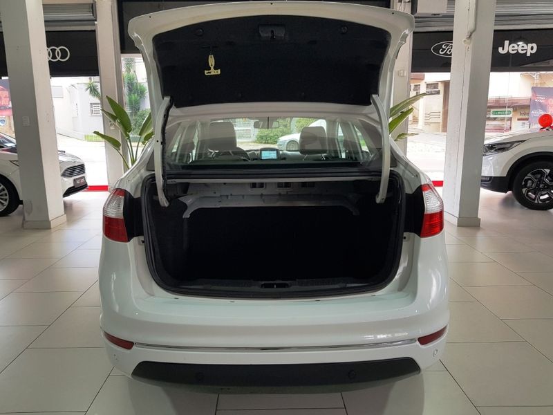 Ford FIESTA 1.6 TITANIUM SEDAN 16V FLEX 4P POWERSHIFT 2017/2017 ADVANT AUTOMÓVEIS CAXIAS DO SUL / Carros no Vale Ford FIESTA 1.6 TITANIUM SEDAN 16V FLEX 4P POWERSHIFT 2017/2017 ADVANT AUTOMÓVEIS CAXIAS DO SUL / Carros no Vale