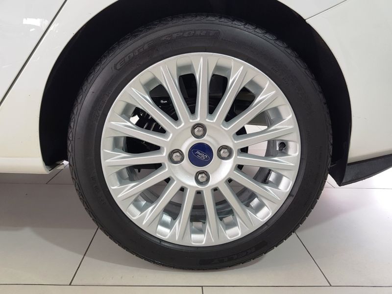 Ford FIESTA 1.6 TITANIUM SEDAN 16V FLEX 4P POWERSHIFT 2017/2017 ADVANT AUTOMÓVEIS CAXIAS DO SUL / Carros no Vale Ford FIESTA 1.6 TITANIUM SEDAN 16V FLEX 4P POWERSHIFT 2017/2017 ADVANT AUTOMÓVEIS CAXIAS DO SUL / Carros no Vale