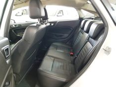 Ford FIESTA 1.6 TITANIUM SEDAN 16V FLEX 4P POWERSHIFT 2017/2017 ADVANT AUTOMÓVEIS CAXIAS DO SUL / Carros no Vale