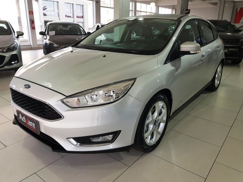 Ford FOCUS 2.0 SE PLUS 16V FLEX 4P POWERSHIFT 2017/2018 ADVANT AUTOMÓVEIS CAXIAS DO SUL / Carros no Vale