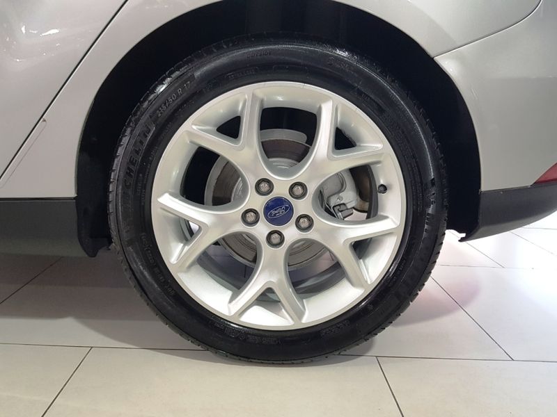 Ford FOCUS 2.0 SE PLUS 16V FLEX 4P POWERSHIFT 2017/2018 ADVANT AUTOMÓVEIS CAXIAS DO SUL / Carros no Vale