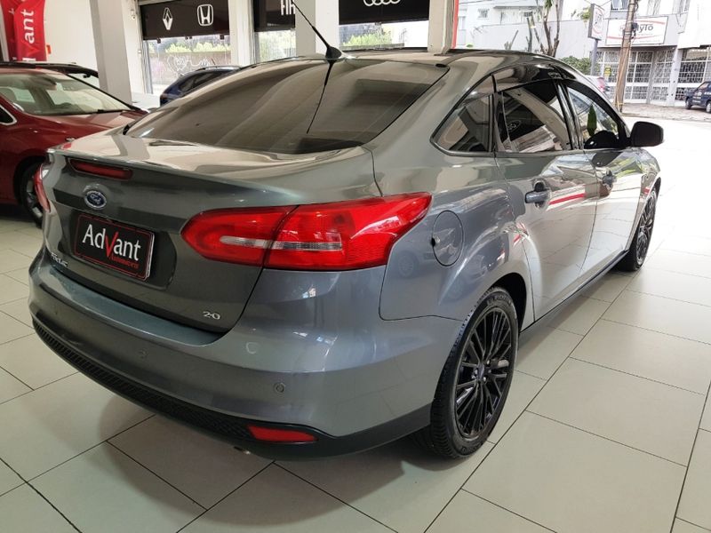 Ford FOCUS 2.0 SE PLUS FASTBACK 16V FLEX 4P POWERSHIFT 2016/2017 ADVANT AUTOMÓVEIS CAXIAS DO SUL / Carros no Vale Ford FOCUS 2.0 SE PLUS FASTBACK 16V FLEX 4P POWERSHIFT 2016/2017 ADVANT AUTOMÓVEIS CAXIAS DO SUL / Carros no Vale