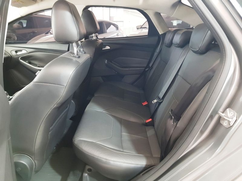 Ford FOCUS 2.0 SE PLUS FASTBACK 16V FLEX 4P POWERSHIFT 2016/2017 ADVANT AUTOMÓVEIS CAXIAS DO SUL / Carros no Vale Ford FOCUS 2.0 SE PLUS FASTBACK 16V FLEX 4P POWERSHIFT 2016/2017 ADVANT AUTOMÓVEIS CAXIAS DO SUL / Carros no Vale