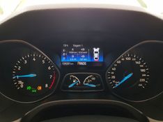 Ford FOCUS 2.0 SE PLUS FASTBACK 16V FLEX 4P POWERSHIFT 2016/2017 ADVANT AUTOMÓVEIS CAXIAS DO SUL / Carros no Vale