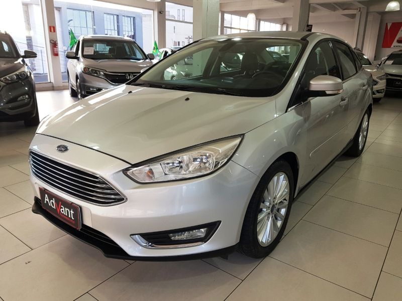 Ford FOCUS 2.0 TITANIUM FASTBACK 16V FLEX 4P POWERSHIFT 2015/2016 ADVANT AUTOMÓVEIS CAXIAS DO SUL / Carros no Vale