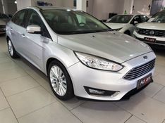 Ford FOCUS 2.0 TITANIUM FASTBACK 16V FLEX 4P POWERSHIFT 2015/2016 ADVANT AUTOMÓVEIS CAXIAS DO SUL / Carros no Vale