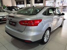 Ford FOCUS 2.0 TITANIUM FASTBACK 16V FLEX 4P POWERSHIFT 2015/2016 ADVANT AUTOMÓVEIS CAXIAS DO SUL / Carros no Vale