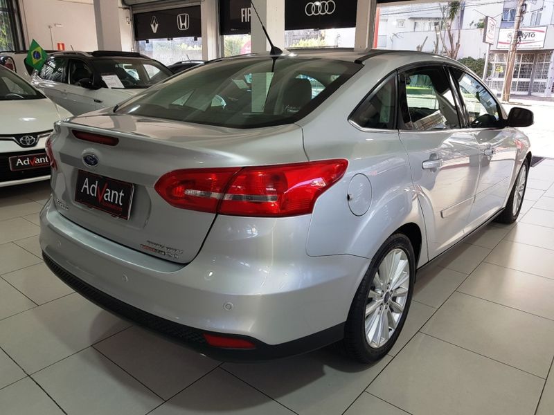 Ford FOCUS 2.0 TITANIUM FASTBACK 16V FLEX 4P POWERSHIFT 2015/2016 ADVANT AUTOMÓVEIS CAXIAS DO SUL / Carros no Vale