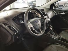 Ford FOCUS 2.0 TITANIUM FASTBACK 16V FLEX 4P POWERSHIFT 2015/2016 ADVANT AUTOMÓVEIS CAXIAS DO SUL / Carros no Vale