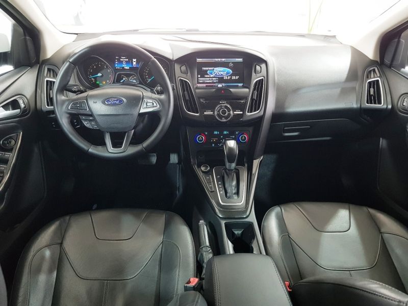 Ford FOCUS 2.0 TITANIUM PLUS 16V FLEX 4P POWERSHIFT 2016/2016 ADVANT AUTOMÓVEIS CAXIAS DO SUL / Carros no Vale Ford FOCUS 2.0 TITANIUM PLUS 16V FLEX 4P POWERSHIFT 2016/2016 ADVANT AUTOMÓVEIS CAXIAS DO SUL / Carros no Vale