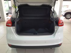 Ford FOCUS 2.0 TITANIUM PLUS 16V FLEX 4P POWERSHIFT 2016/2016 ADVANT AUTOMÓVEIS CAXIAS DO SUL / Carros no Vale