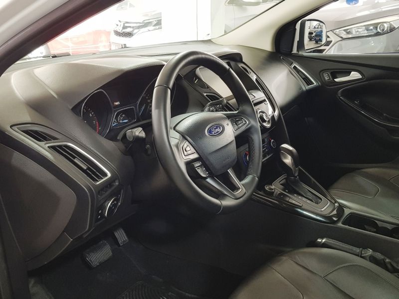 Ford FOCUS 2.0 TITANIUM PLUS 16V FLEX 4P POWERSHIFT 2016/2016 ADVANT AUTOMÓVEIS CAXIAS DO SUL / Carros no Vale Ford FOCUS 2.0 TITANIUM PLUS 16V FLEX 4P POWERSHIFT 2016/2016 ADVANT AUTOMÓVEIS CAXIAS DO SUL / Carros no Vale