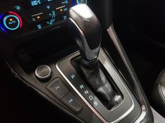 Ford FOCUS 2.0 TITANIUM PLUS FASTBACK 16V FLEX 4P POWERSHIFT 2016/2017 ADVANT AUTOMÓVEIS CAXIAS DO SUL / Carros no Vale