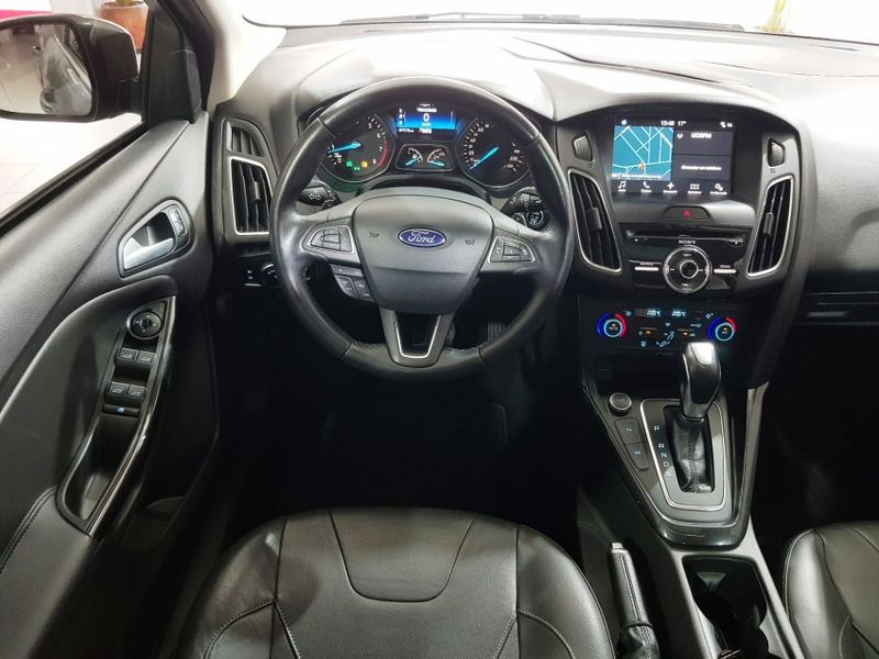 Ford FOCUS 2.0 TITANIUM PLUS FASTBACK 16V FLEX 4P POWERSHIFT 2016/2017 ADVANT AUTOMÓVEIS CAXIAS DO SUL / Carros no Vale Ford FOCUS 2.0 TITANIUM PLUS FASTBACK 16V FLEX 4P POWERSHIFT 2016/2017 ADVANT AUTOMÓVEIS CAXIAS DO SUL / Carros no Vale