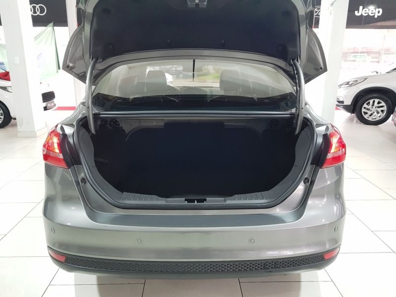 Ford FOCUS 2.0 TITANIUM PLUS FASTBACK 16V FLEX 4P POWERSHIFT 2016/2017 ADVANT AUTOMÓVEIS CAXIAS DO SUL / Carros no Vale Ford FOCUS 2.0 TITANIUM PLUS FASTBACK 16V FLEX 4P POWERSHIFT 2016/2017 ADVANT AUTOMÓVEIS CAXIAS DO SUL / Carros no Vale