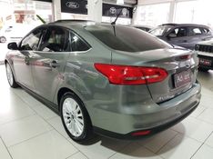 Ford FOCUS 2.0 TITANIUM PLUS FASTBACK 16V FLEX 4P POWERSHIFT 2016/2017 ADVANT AUTOMÓVEIS CAXIAS DO SUL / Carros no Vale