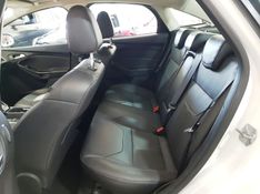 Ford FOCUS 2.0 TITANIUM PLUS FASTBACK 16V FLEX 4P POWERSHIFT 2015/2016 ADVANT AUTOMÓVEIS CAXIAS DO SUL / Carros no Vale