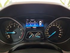 Ford FOCUS 2.0 TITANIUM PLUS FASTBACK 16V FLEX 4P POWERSHIFT 2015/2016 ADVANT AUTOMÓVEIS CAXIAS DO SUL / Carros no Vale