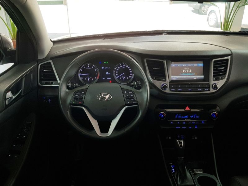 Hyundai TUCSON 1.6 16V T-GDI GASOLINA GLS ECOSHIFT 2017/2018 ADVANT AUTOMÓVEIS CAXIAS DO SUL / Carros no Vale Hyundai TUCSON 1.6 16V T-GDI GASOLINA GLS ECOSHIFT 2017/2018 ADVANT AUTOMÓVEIS CAXIAS DO SUL / Carros no Vale