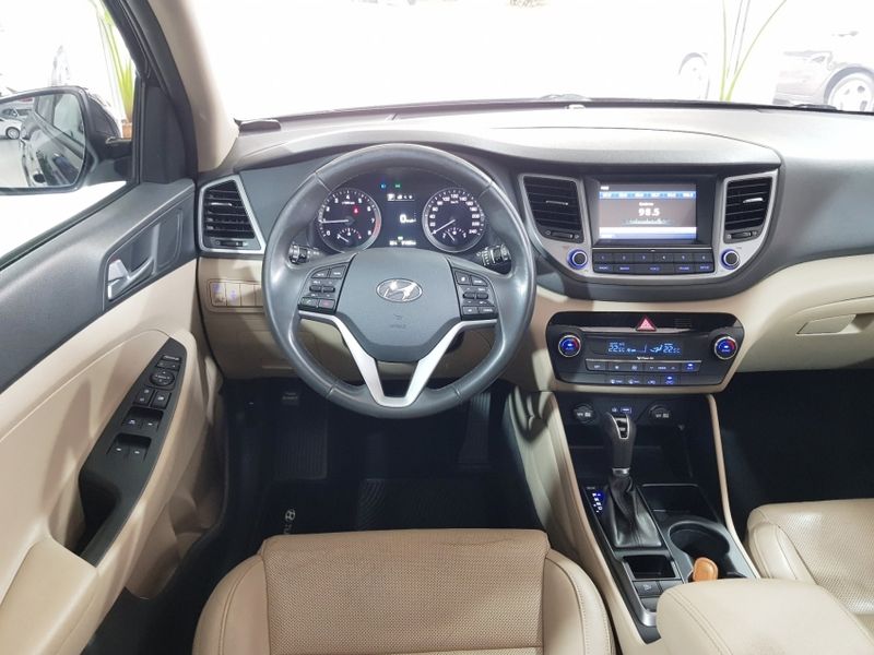 Hyundai TUCSON 1.6 16V T-GDI GASOLINA GLS ECOSHIFT 2016/2017 ADVANT AUTOMÓVEIS CAXIAS DO SUL / Carros no Vale