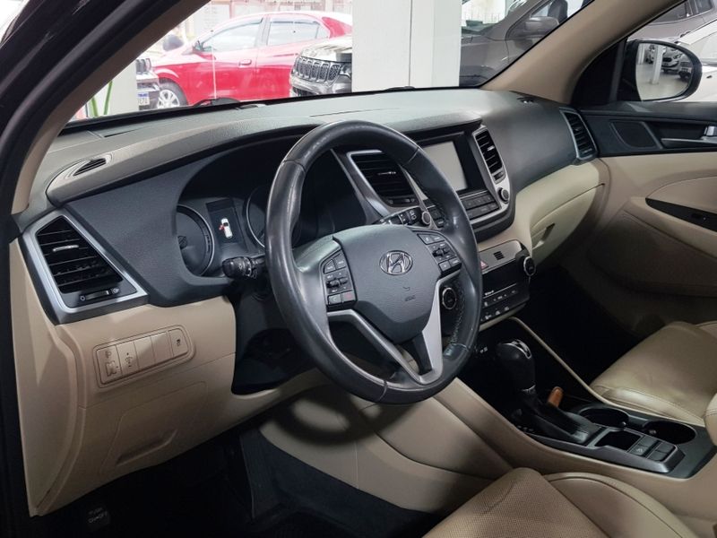 Hyundai TUCSON 1.6 16V T-GDI GASOLINA GLS ECOSHIFT 2016/2017 ADVANT AUTOMÓVEIS CAXIAS DO SUL / Carros no Vale