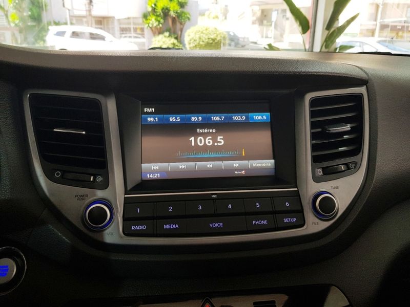 Hyundai TUCSON 1.6 16V T-GDI GASOLINA GLS ECOSHIFT 2017/2018 ADVANT AUTOMÓVEIS CAXIAS DO SUL / Carros no Vale Hyundai TUCSON 1.6 16V T-GDI GASOLINA GLS ECOSHIFT 2017/2018 ADVANT AUTOMÓVEIS CAXIAS DO SUL / Carros no Vale