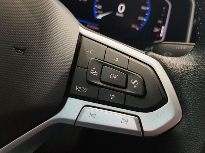 Volkswagen NIVUS 1.0 200 TSI TOTAL FLEX HIGHLINE AUTOMÁTICO 2022/2022 ADVANT AUTOMÓVEIS CAXIAS DO SUL / Carros no Vale