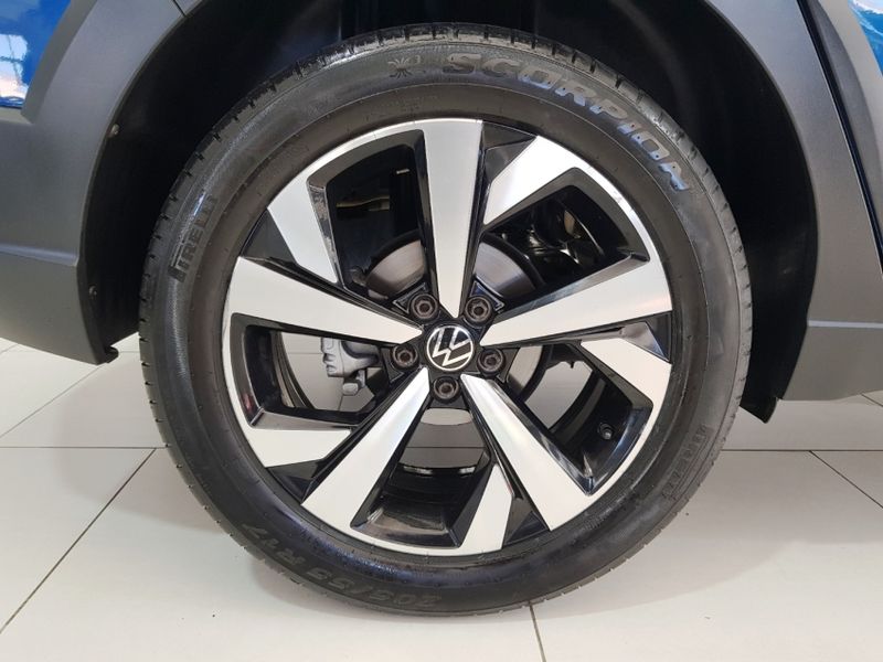 Volkswagen NIVUS 1.0 200 TSI TOTAL FLEX HIGHLINE AUTOMÁTICO 2022/2022 ADVANT AUTOMÓVEIS CAXIAS DO SUL / Carros no Vale