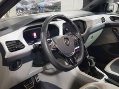 Volkswagen T-CROSS 1.4 250 TSI TOTAL FLEX HIGHLINE AUTOMÁTICO 2020/2020 ADVANT AUTOMÓVEIS CAXIAS DO SUL / Carros no Vale