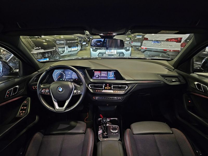 BMW 118i 1.5 12V GASOLINA SPORT GP STEPTRONIC 2019/2020 CARRO DEZ NOVO HAMBURGO / Carros no Vale BMW 118i 1.5 12V GASOLINA SPORT GP STEPTRONIC 2019/2020 CARRO DEZ NOVO HAMBURGO / Carros no Vale