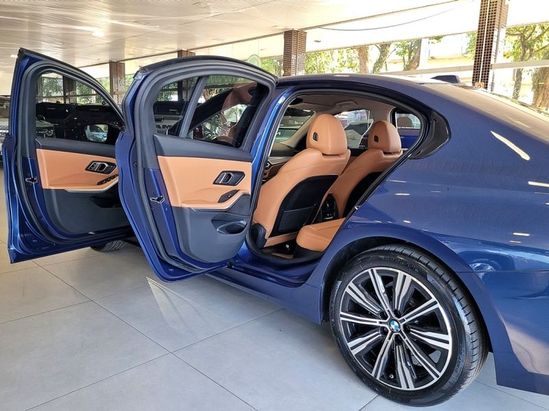 BMW 320i 2.0 16V TURBO FLEX GP AUTOMÁTICO 2023/2023 CARRO DEZ NOVO HAMBURGO / Carros no Vale BMW 320i 2.0 16V TURBO FLEX GP AUTOMÁTICO 2023/2023 CARRO DEZ NOVO HAMBURGO / Carros no Vale