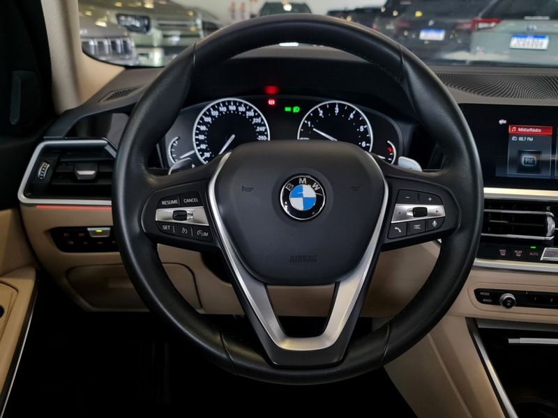 BMW 330i 2.0 16V TURBO GASOLINA SPORT AUTOMÁTICO 2019/2020 CARRO DEZ NOVO HAMBURGO / Carros no Vale BMW 330i 2.0 16V TURBO GASOLINA SPORT AUTOMÁTICO 2019/2020 CARRO DEZ NOVO HAMBURGO / Carros no Vale