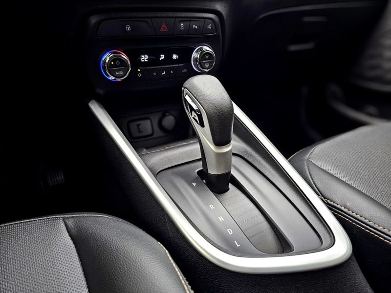 Chevrolet ONIX 1.0 TURBO FLEX PREMIER AUTOMÁTICO 2020/2021 CARRO DEZ NOVO HAMBURGO / Carros no Vale Chevrolet ONIX 1.0 TURBO FLEX PREMIER AUTOMÁTICO 2020/2021 CARRO DEZ NOVO HAMBURGO / Carros no Vale
